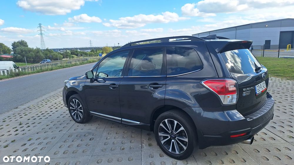 Subaru Forester 2.0 XT Platinum Lineartronic - 15
