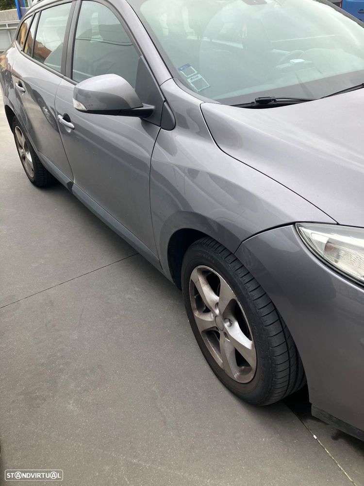 Renault Mégane Sport Tourer ENERGY dCi 110 Start & Stopp Bose Edition - 2