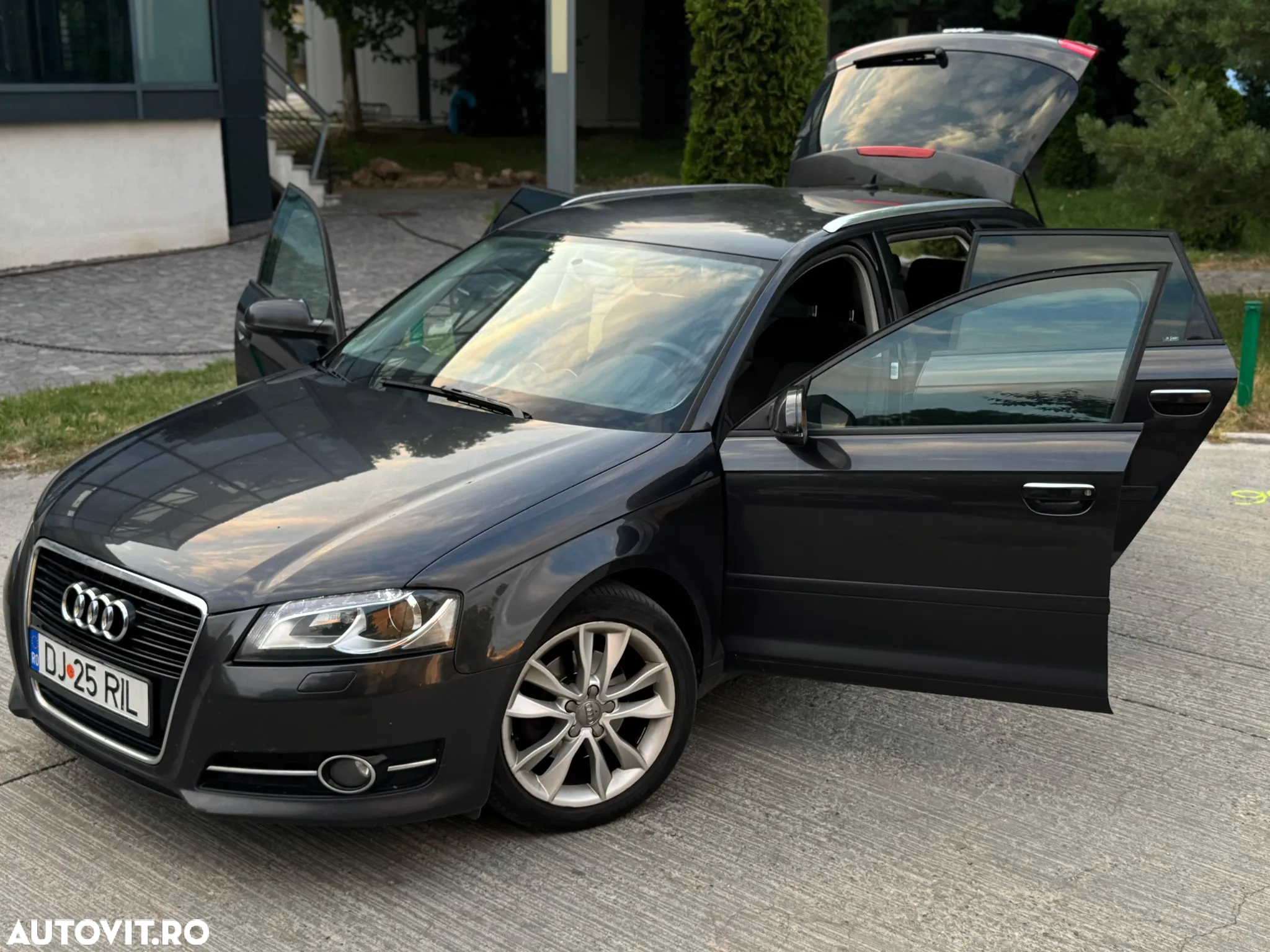 Audi A3 2.0 TDI Sportback DPF Attraction - 5