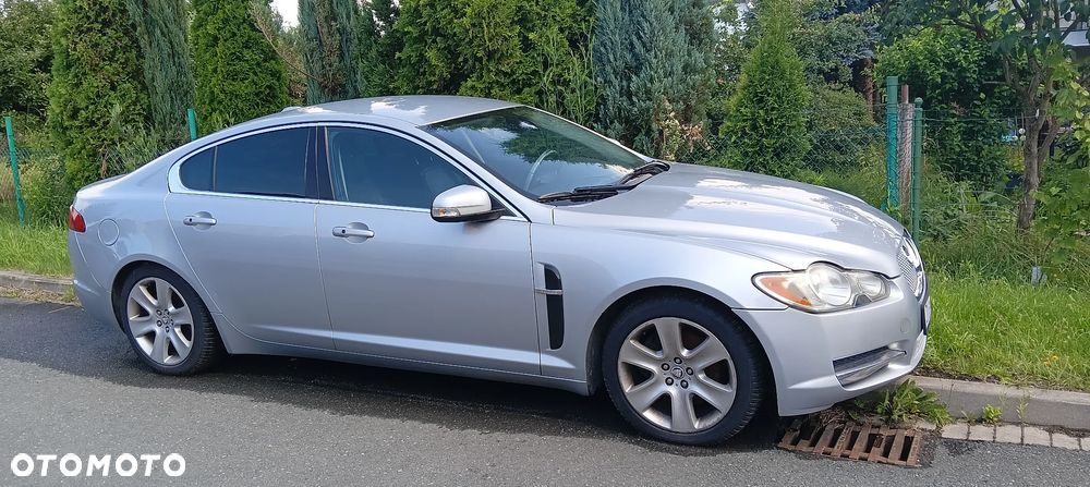 Jaguar XF 2.7 V6 D Luxury - 2