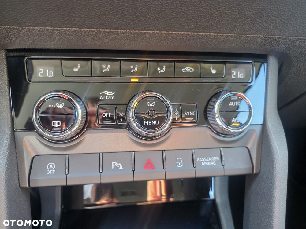 Skoda Karoq 2.0 TDI SCR 4x2 Style DSG - 24