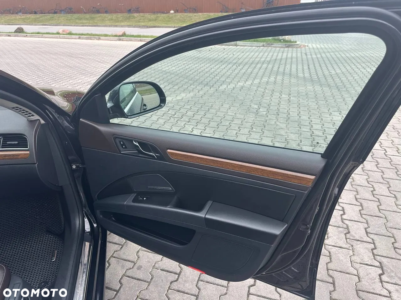 Skoda Superb 2.0 TDI L&K DSG - 15