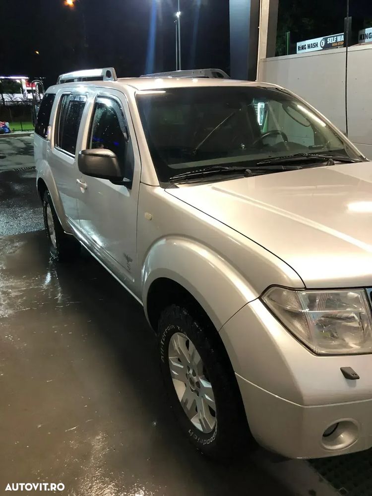 Nissan Pathfinder 2.5 dCi Aut LE Plus - 1