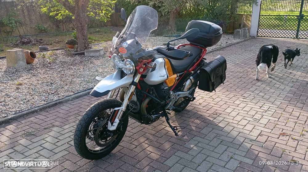 Moto Guzzi 850 V85TT - 1