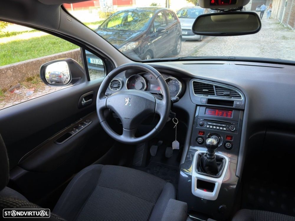 Peugeot 5008 1.6 HDi 7L Active - 21