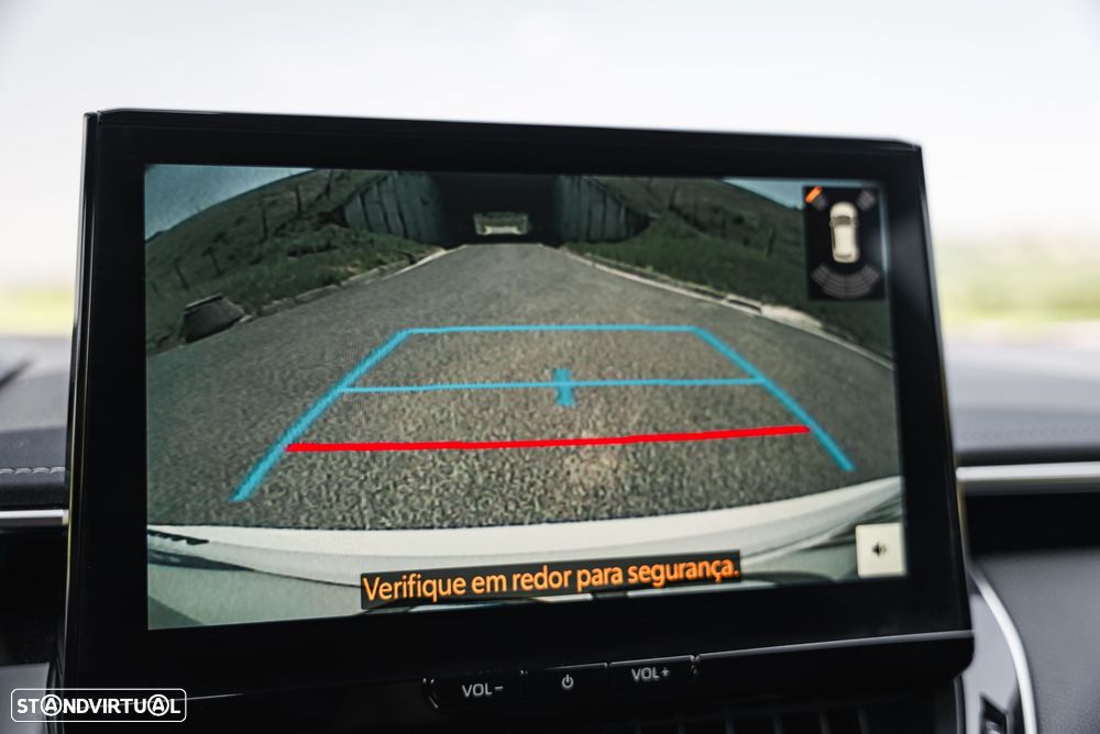 Toyota Corolla Touring Sports - 14