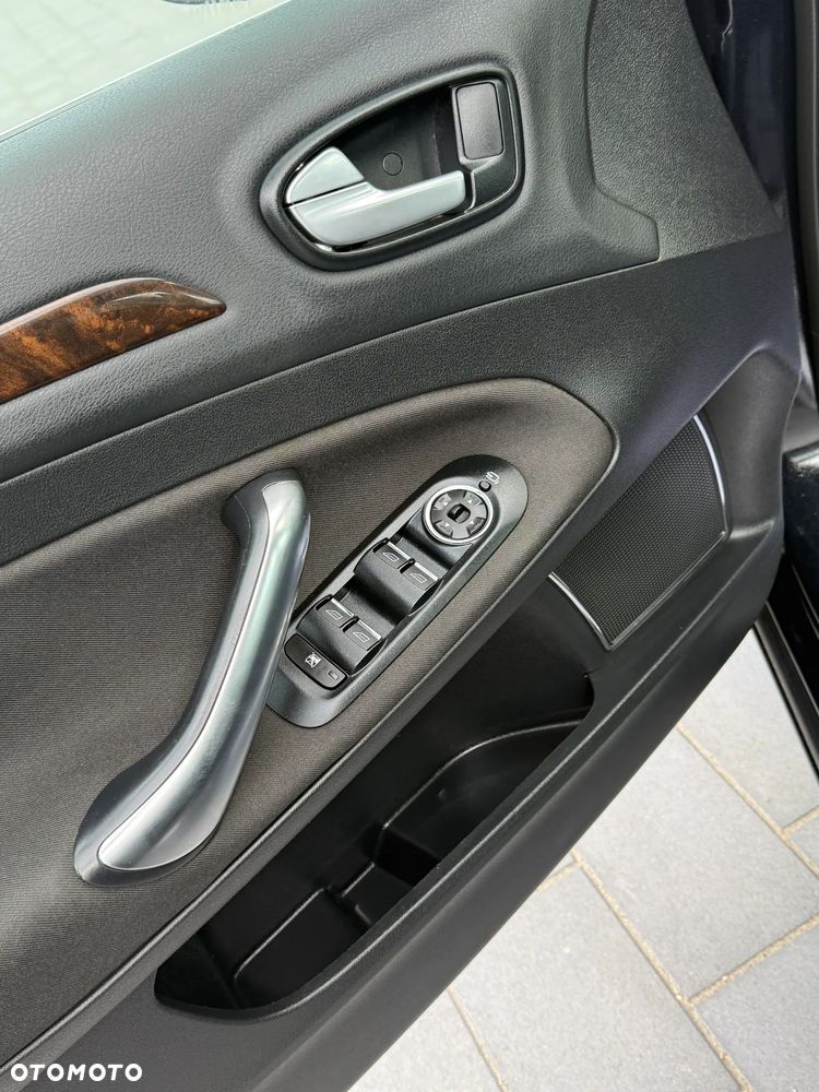 Ford Mondeo 2.0 TDCi Champions Edition - 25