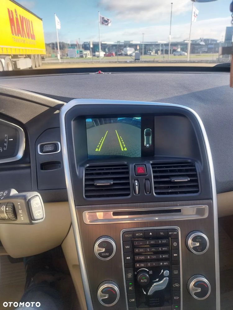 Volvo XC 60 T5 AWD Drive-E Momentum - 12