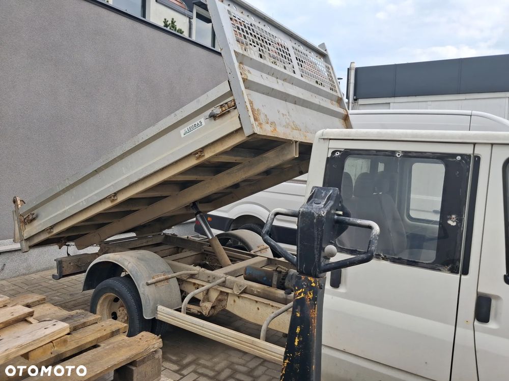 Ford Transit - 11