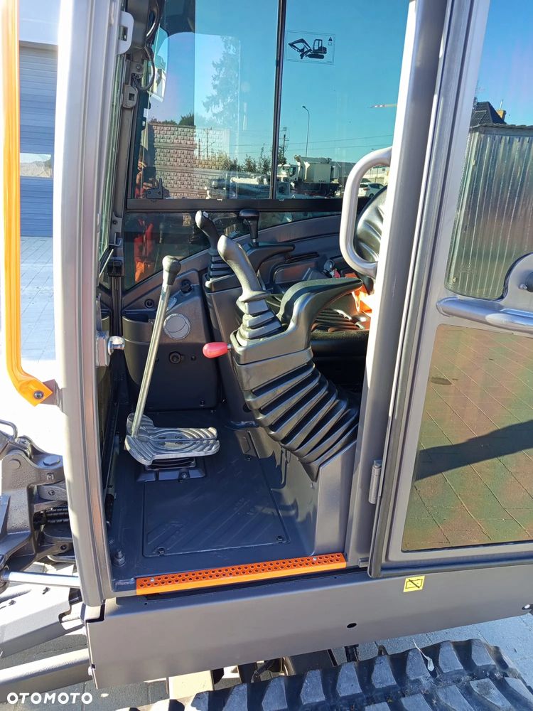 Volvo EC18E - 8