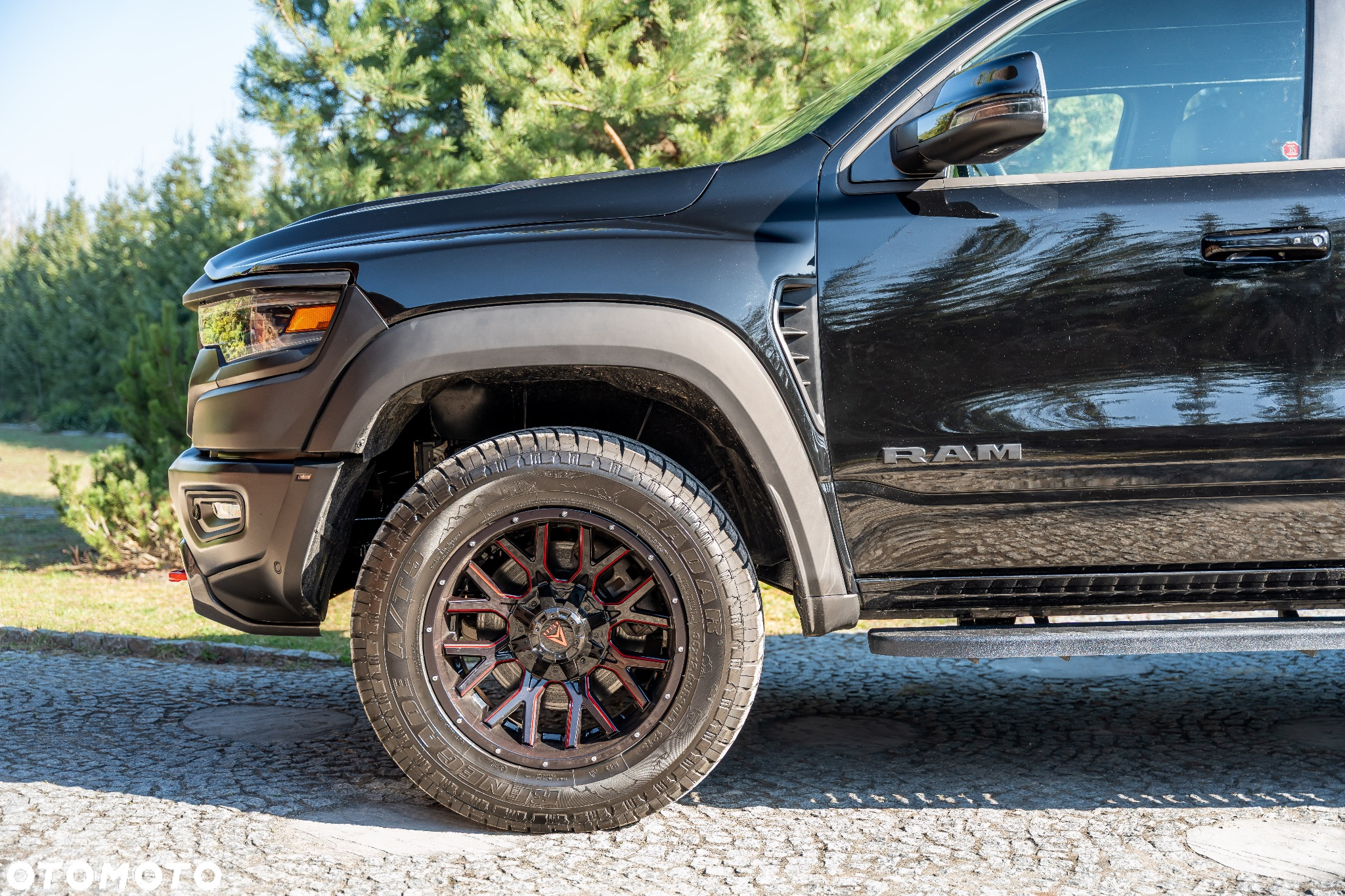 RAM 1500 - 16