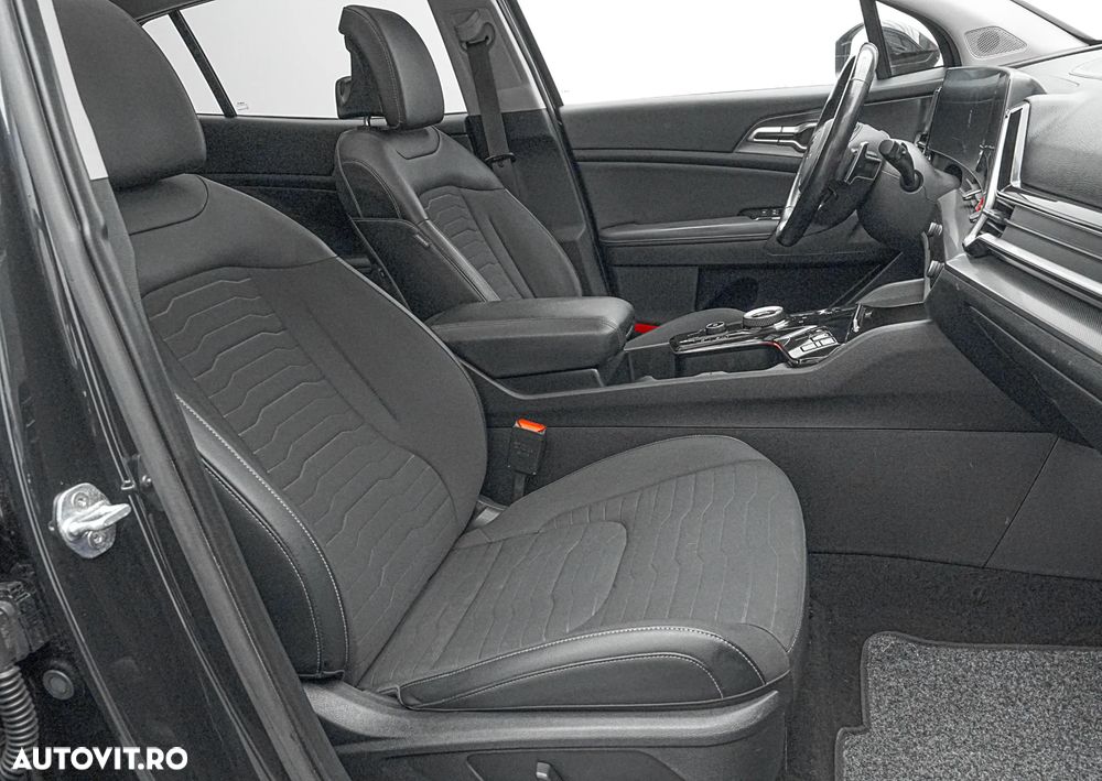 Kia Sportage 1.6 T-GDI MHEV 7DCT HP 4x2 Business Line - 16