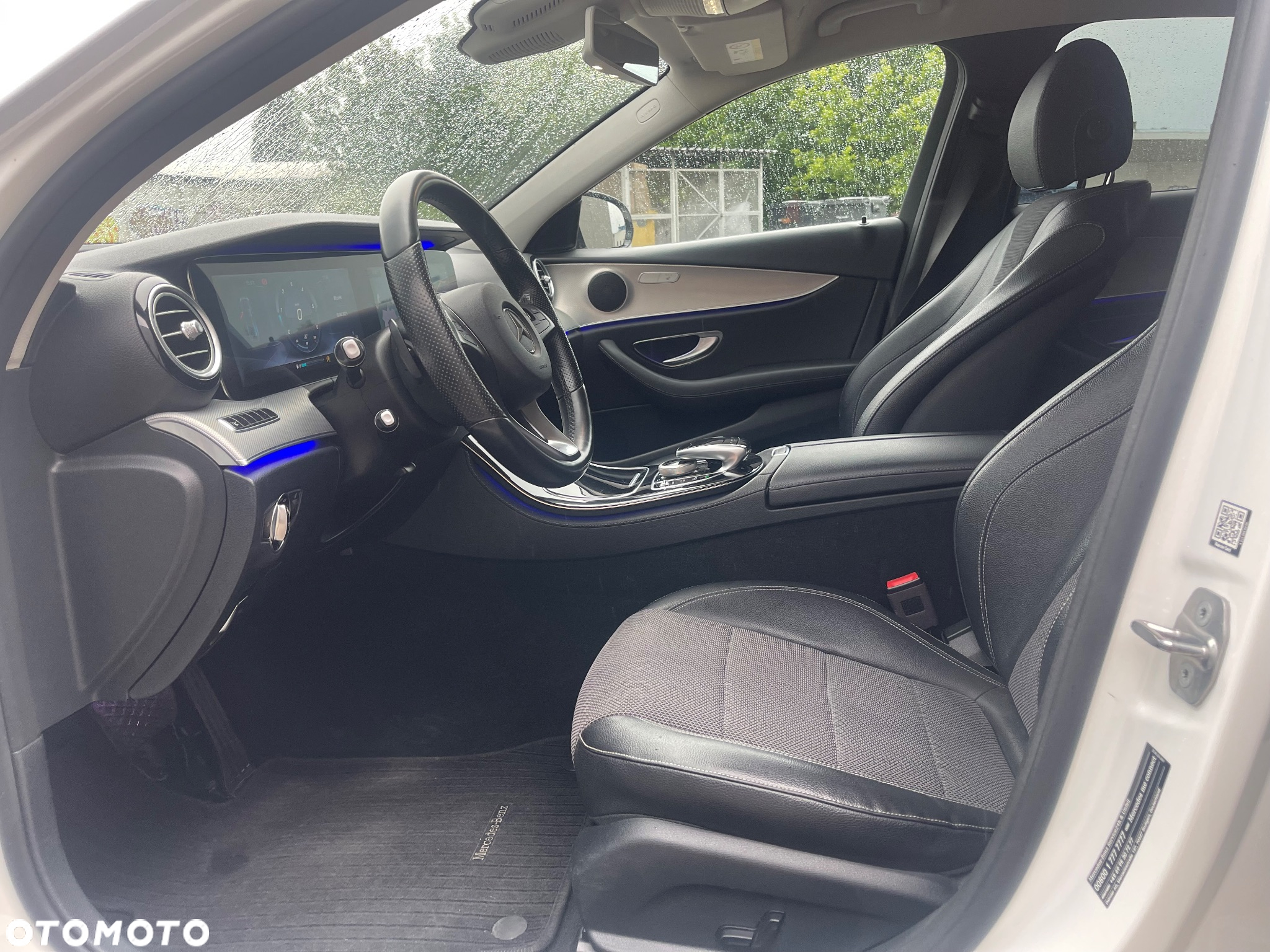 Mercedes-Benz Klasa E 220 d 9G-TRONIC - 14