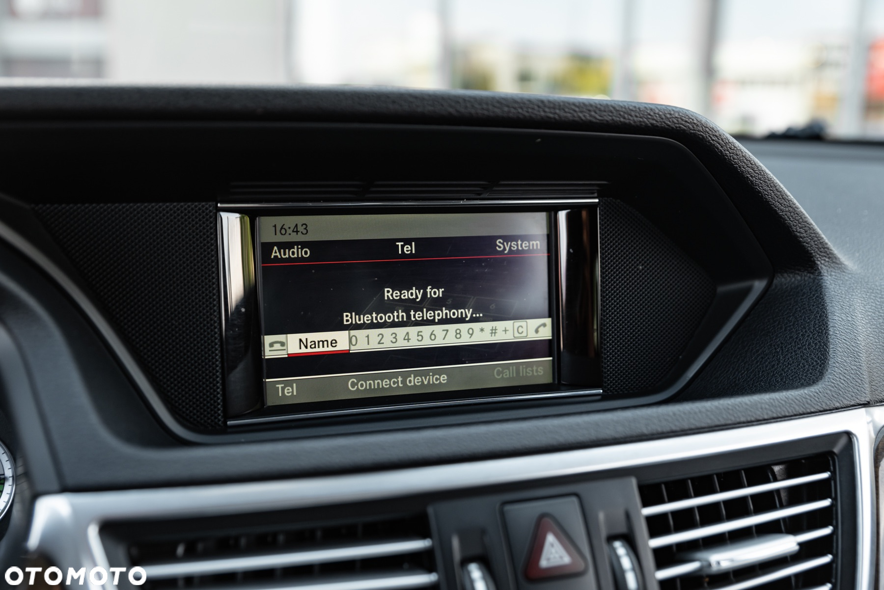 Mercedes-Benz Klasa E 300 T BlueTEC HYBRID 7G-TRONIC Avantgarde - 37