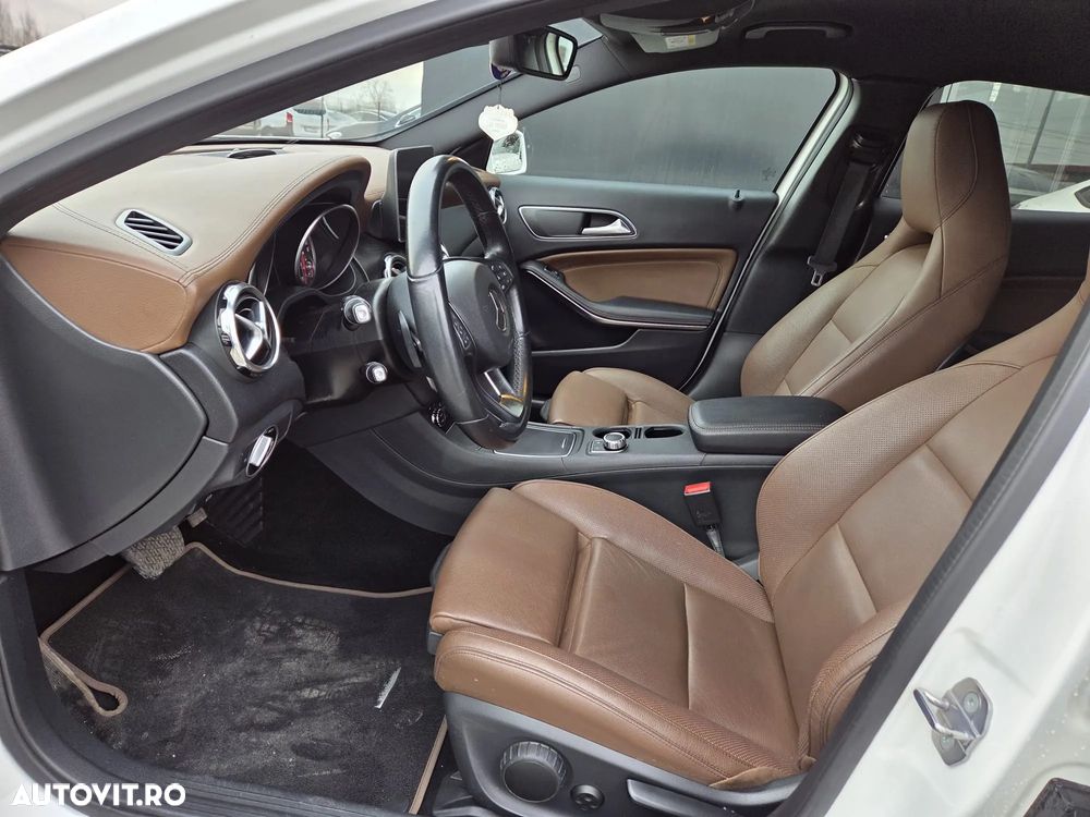 Mercedes-Benz GLA 200 d 4MATIC Aut. - 15