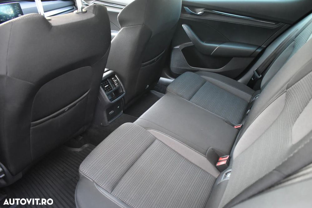 Skoda Octavia 2.0 TDI DSG Ambition - 20