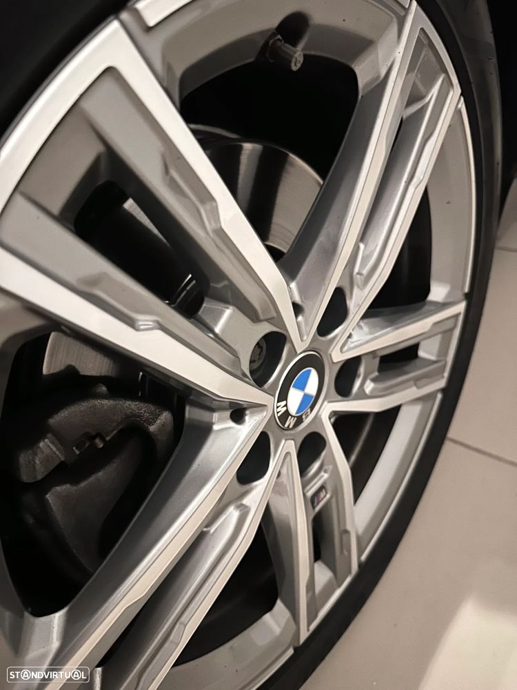BMW 116 d Pack Essence - 13