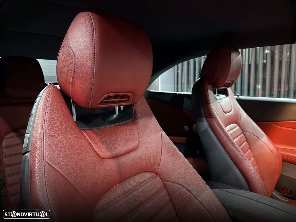 Mercedes-Benz C 250 d Cabrio 9G-TRONIC - 35