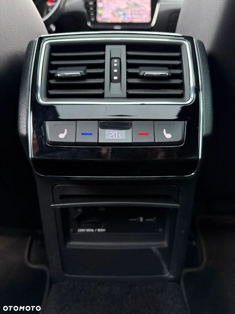 Skoda Superb 2.0 TSI 4x4 DSG Sportline - 22