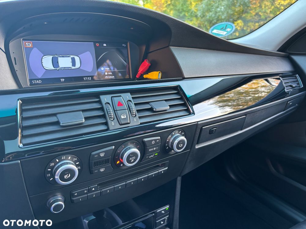 BMW Seria 5 530d Edition Exclusive - 39