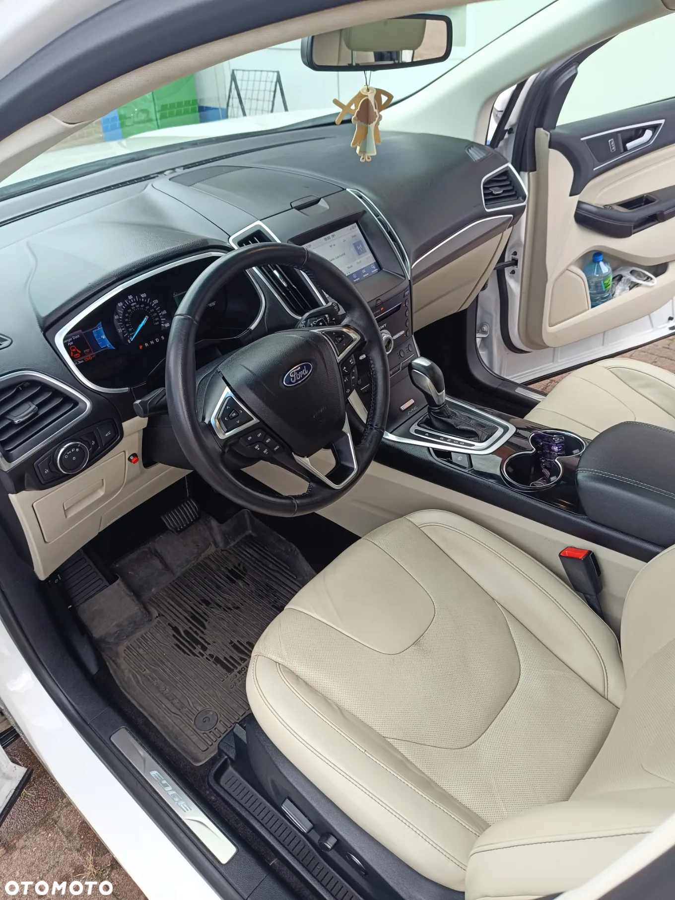Ford Edge - 27