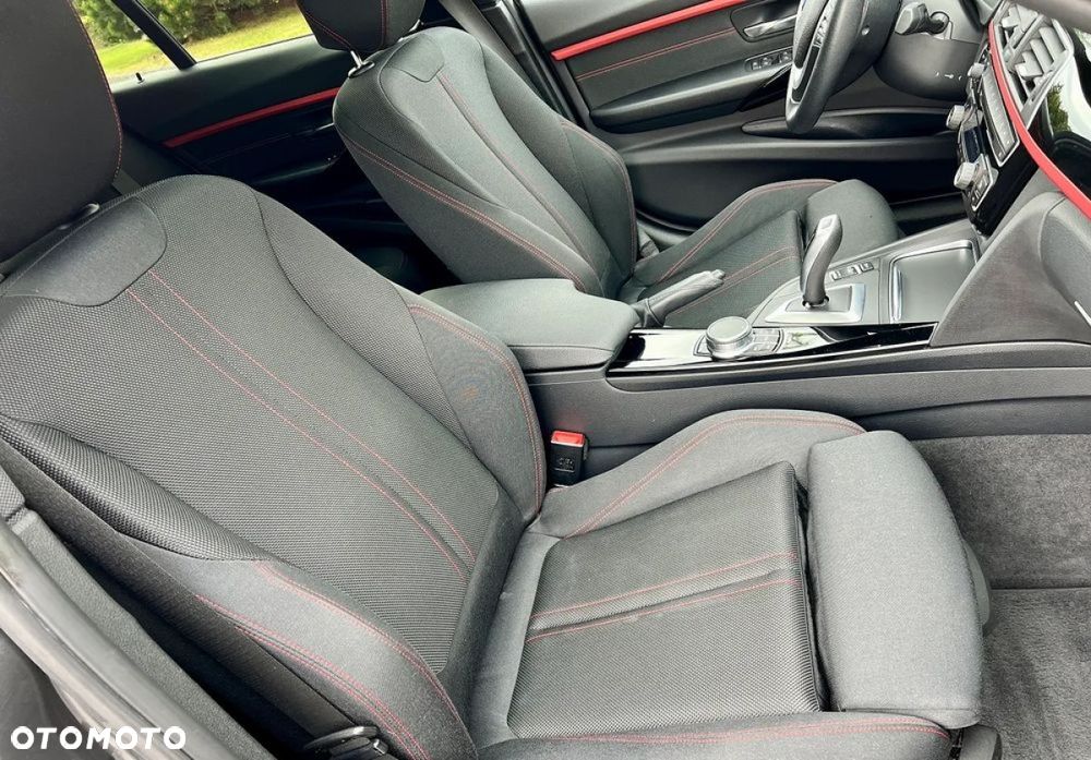BMW Seria 3 320i Edition Luxury Line Purity - 25