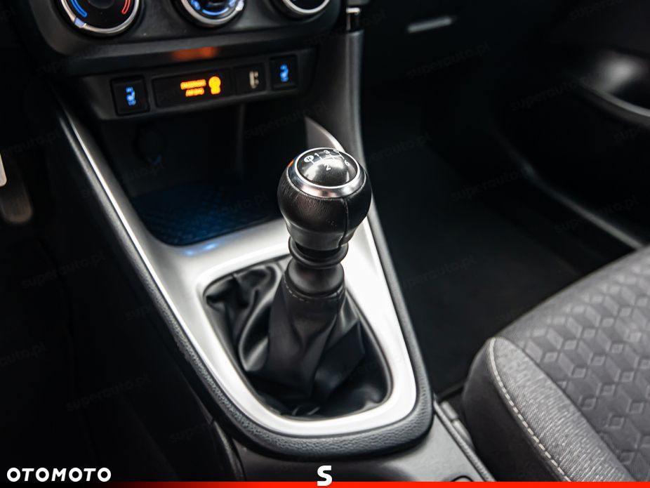 Toyota Yaris 1.5 Comfort - 19