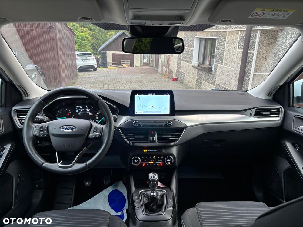 Ford Focus 1.5 EcoBlue STart-Stopp-System TITANIUM - 6