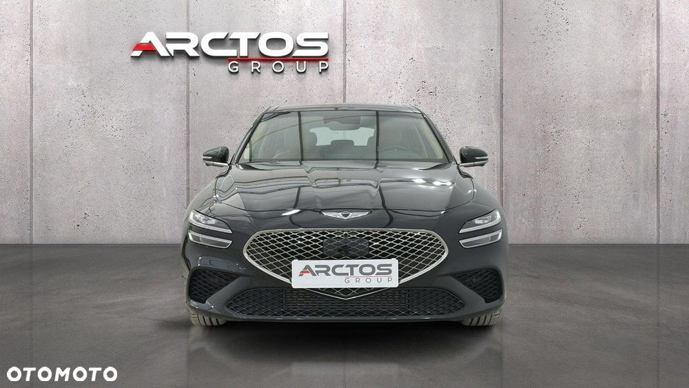 Genesis G70 - 8