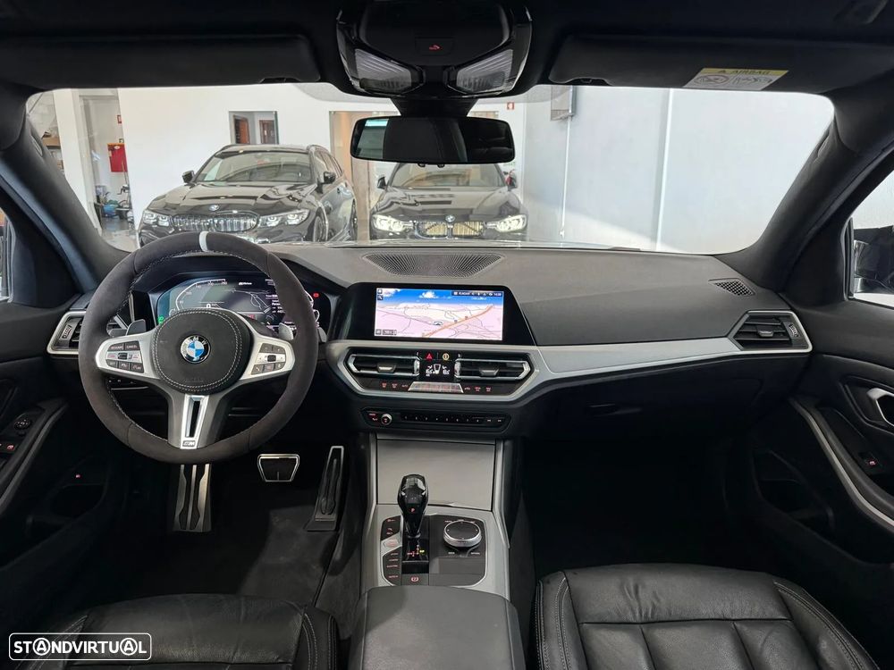 BMW 330 e Pack M Auto - 37