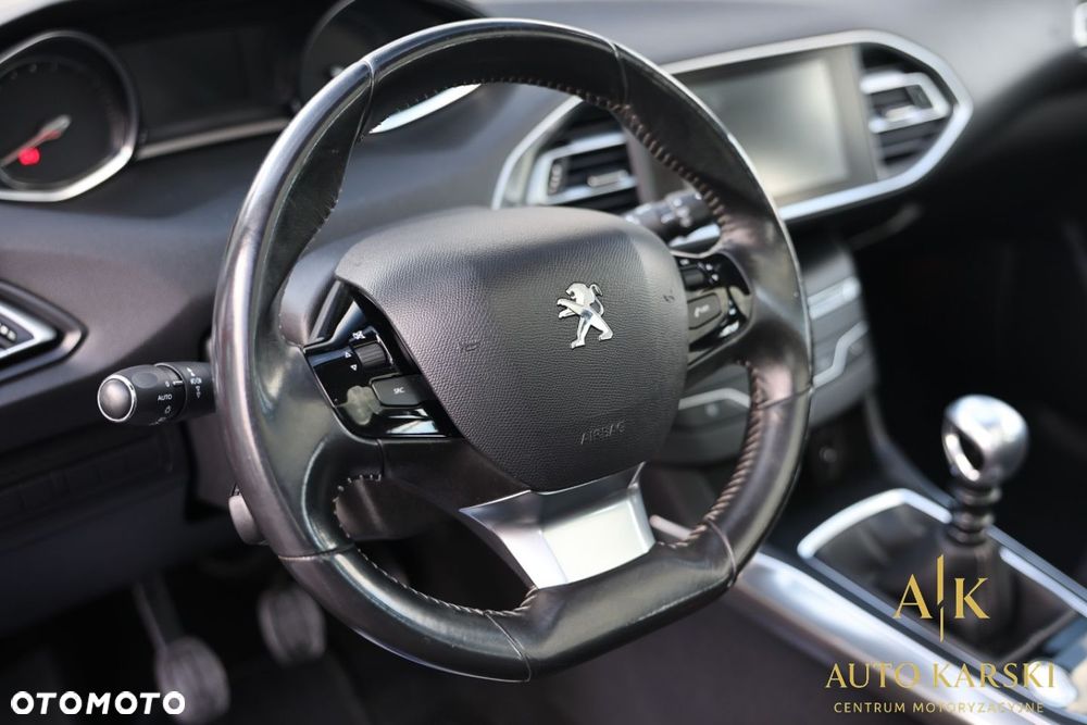 Peugeot 308 - 23