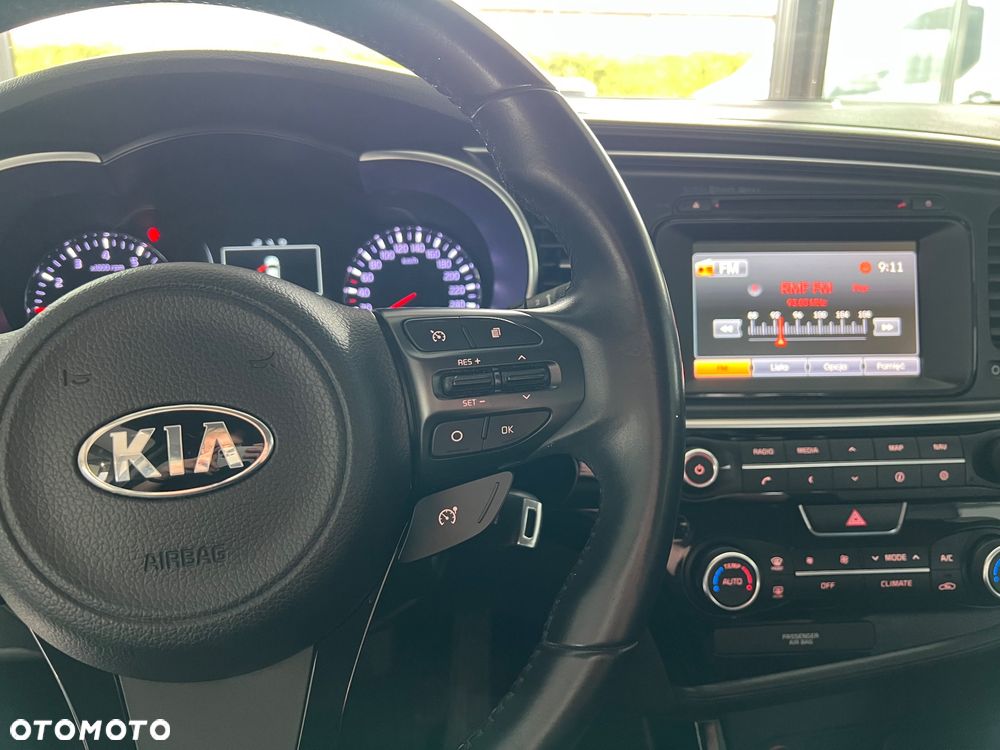 Kia Optima 2.0 L - 25