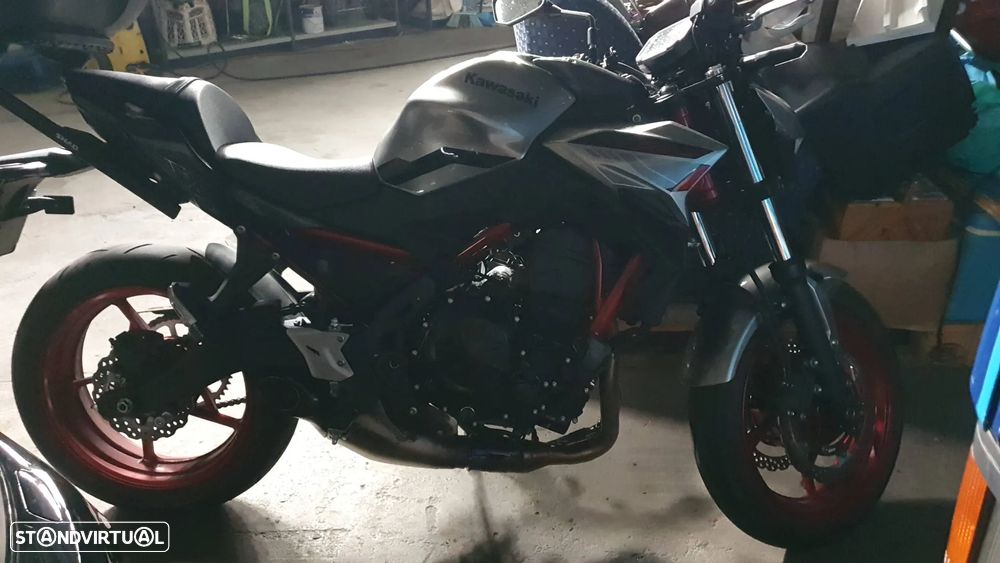 Kawasaki Z 650 - 6