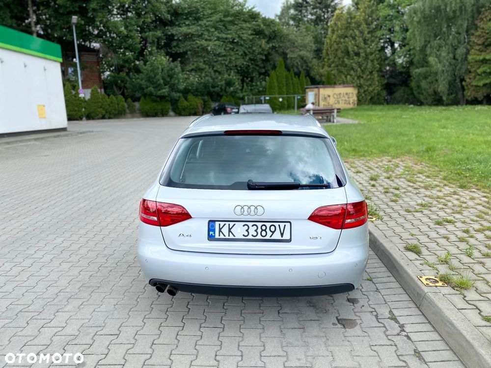 Audi A4 Avant - 6