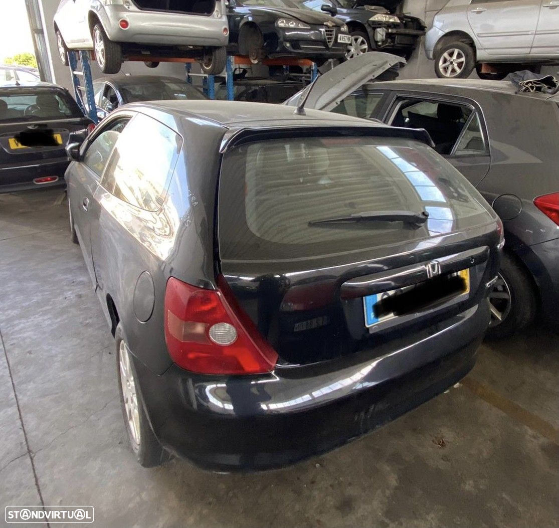Honda Civic  1.7 CDTI de 2003 disponível para peças - 3