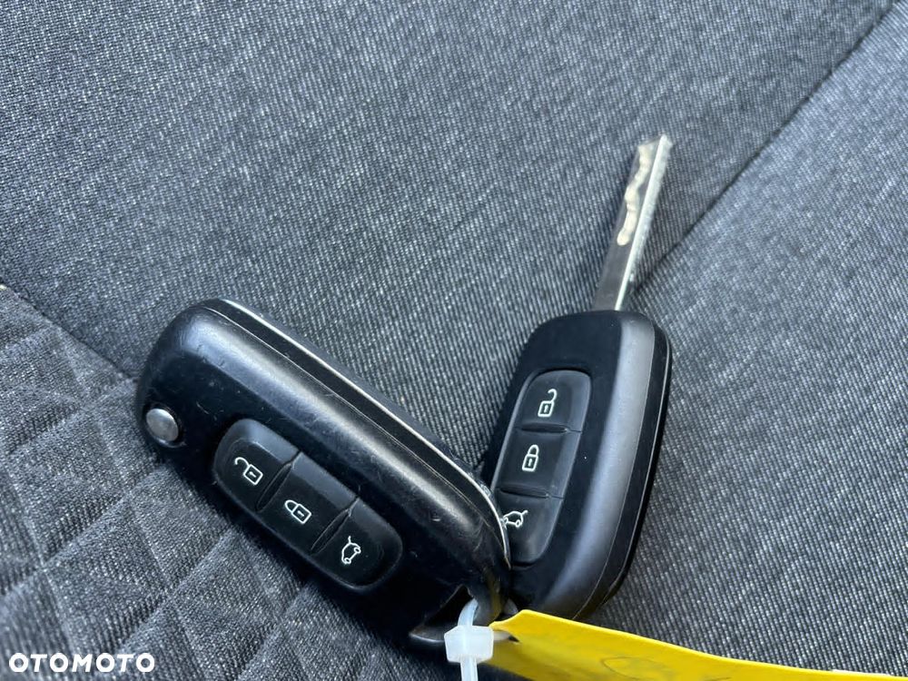 Renault Clio 1.5 dCi Energy Life - 32