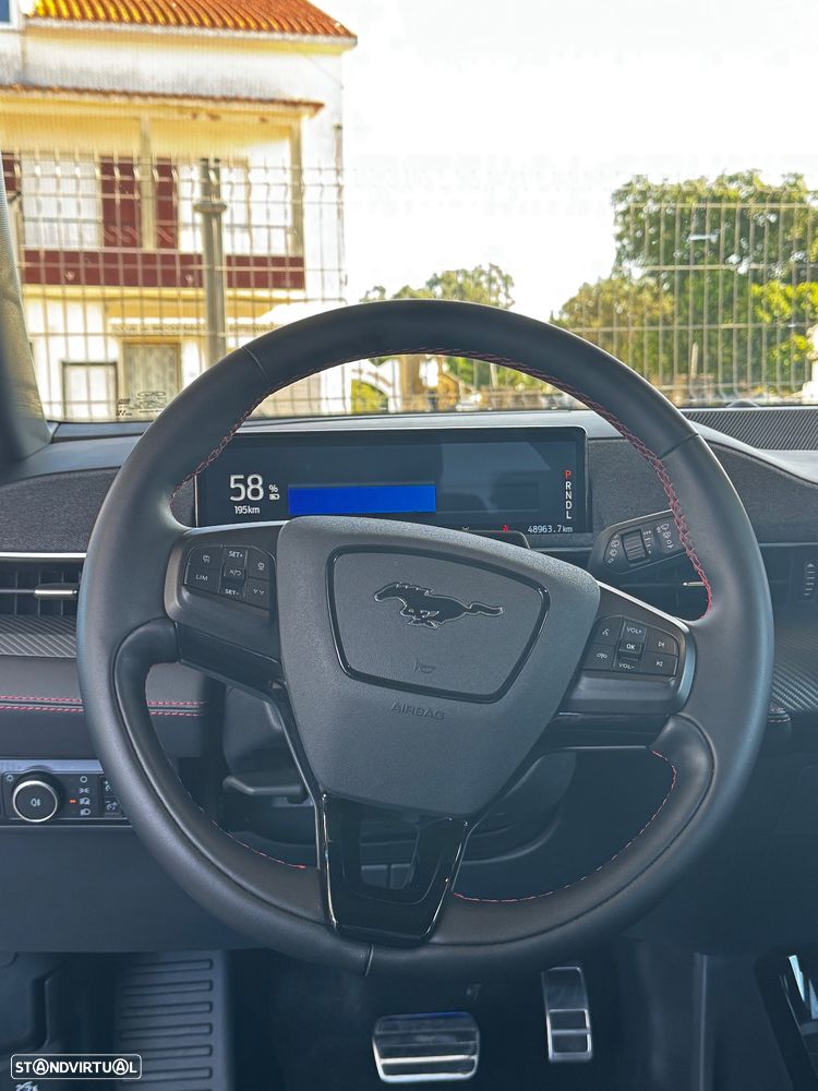 Ford Mustang Mach-E 75.7 kWh Premium AWD - 10