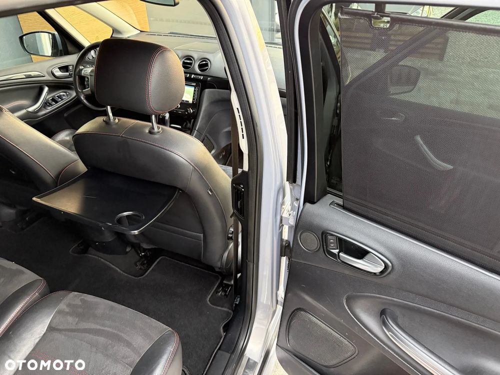 Ford S-Max - 18