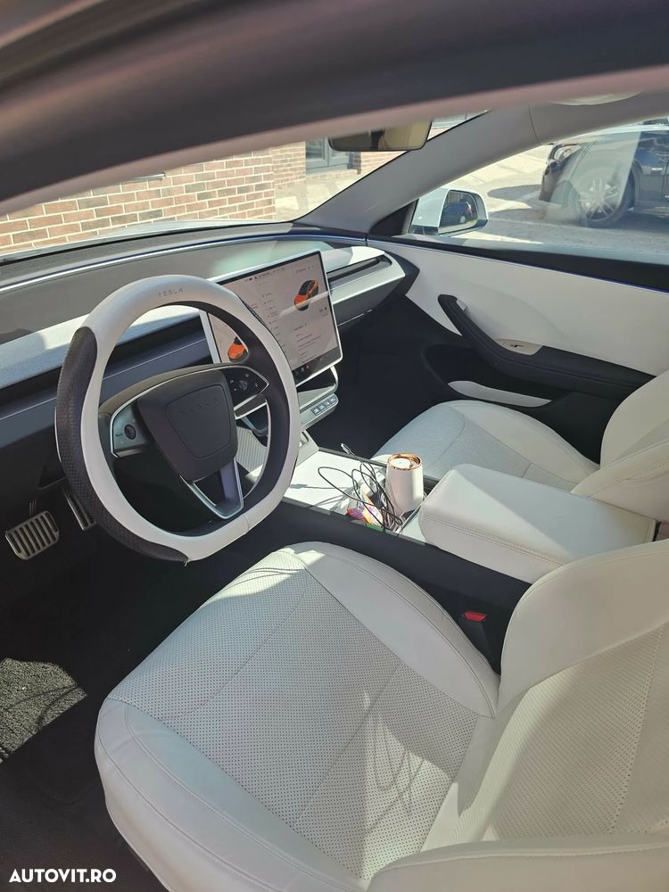 Tesla Model 3 RWD - 3