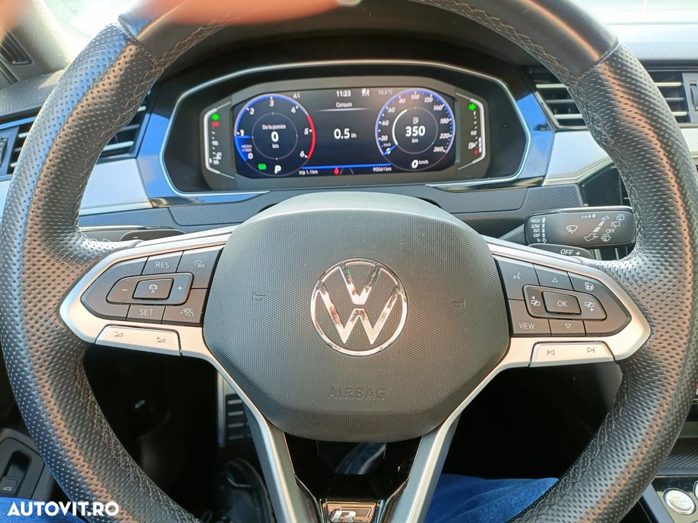 Volkswagen Passat Variant 2.0 TDI 4Mot DSG Highline - 5