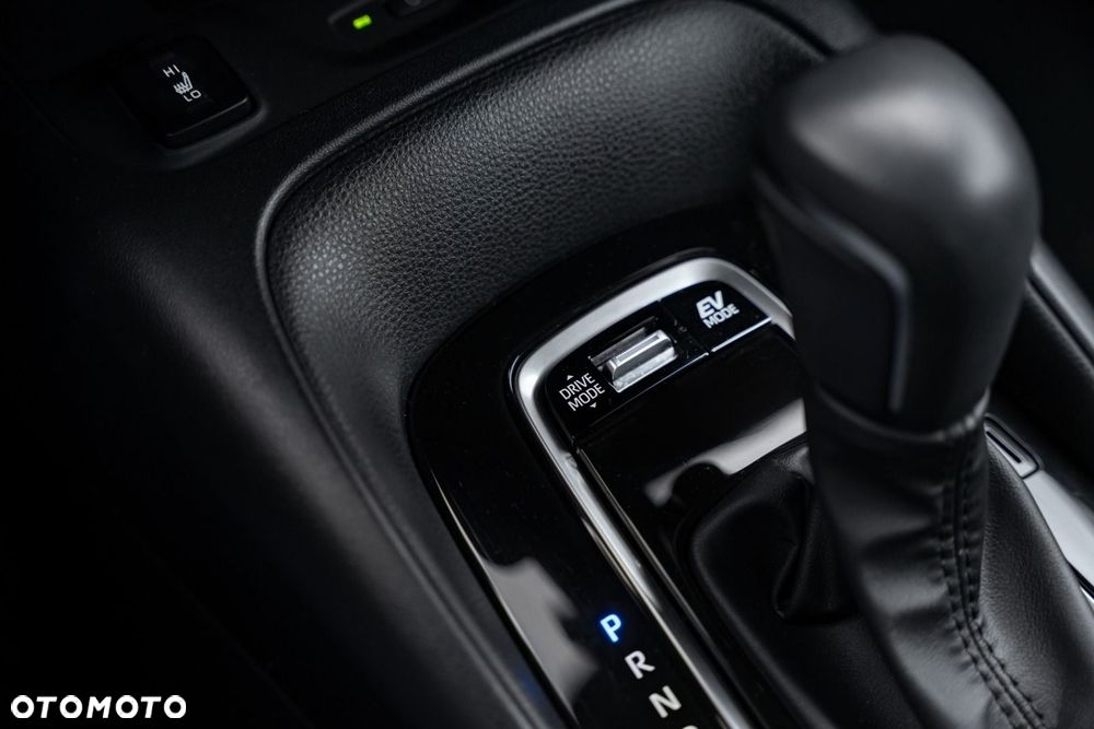 Toyota Corolla 1.8 Hybrid Style - 25