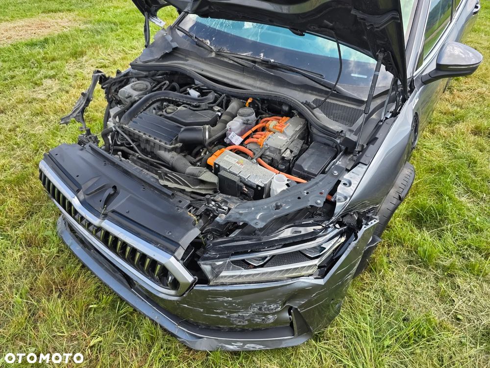 Skoda Superb 1.5 TSI iV DSG L&K - 6