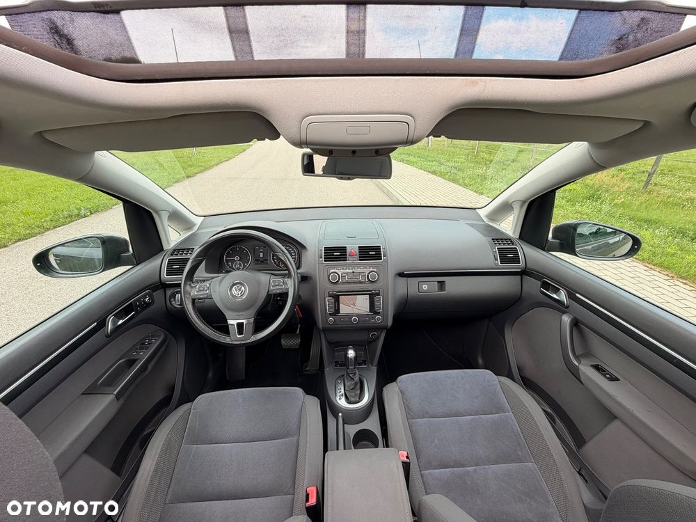 Volkswagen Touran 2.0 TDI DPF DSG Highline - 16