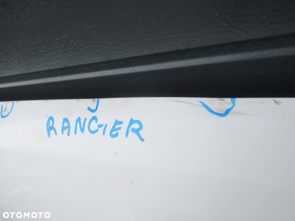 MASKA POKRYWA SILNIKA FORD RANGER V 5 LIFT 2015 - 7