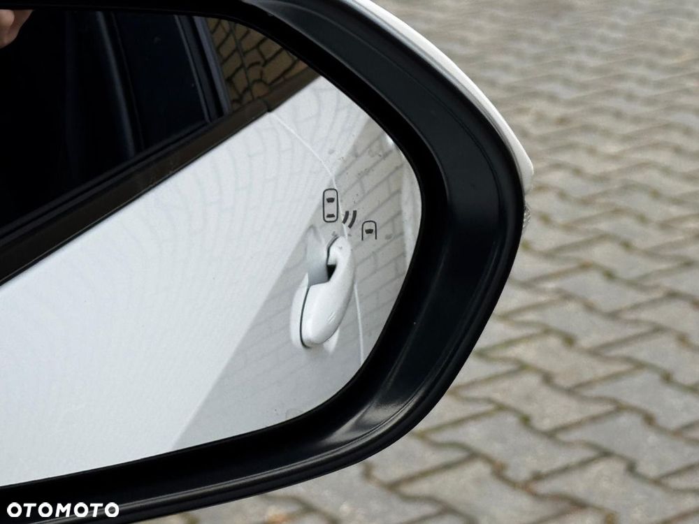 Toyota Corolla 1.8 Hybrid GPF Executive - 30