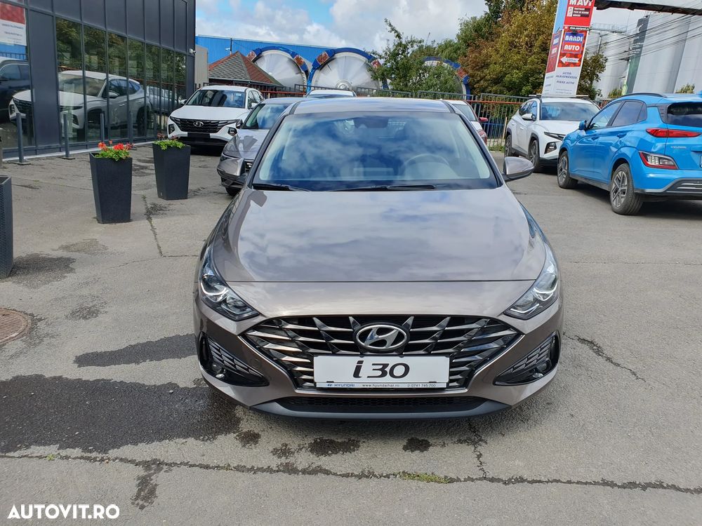 Hyundai i30 1.5 110CP 5DR M/T Highway