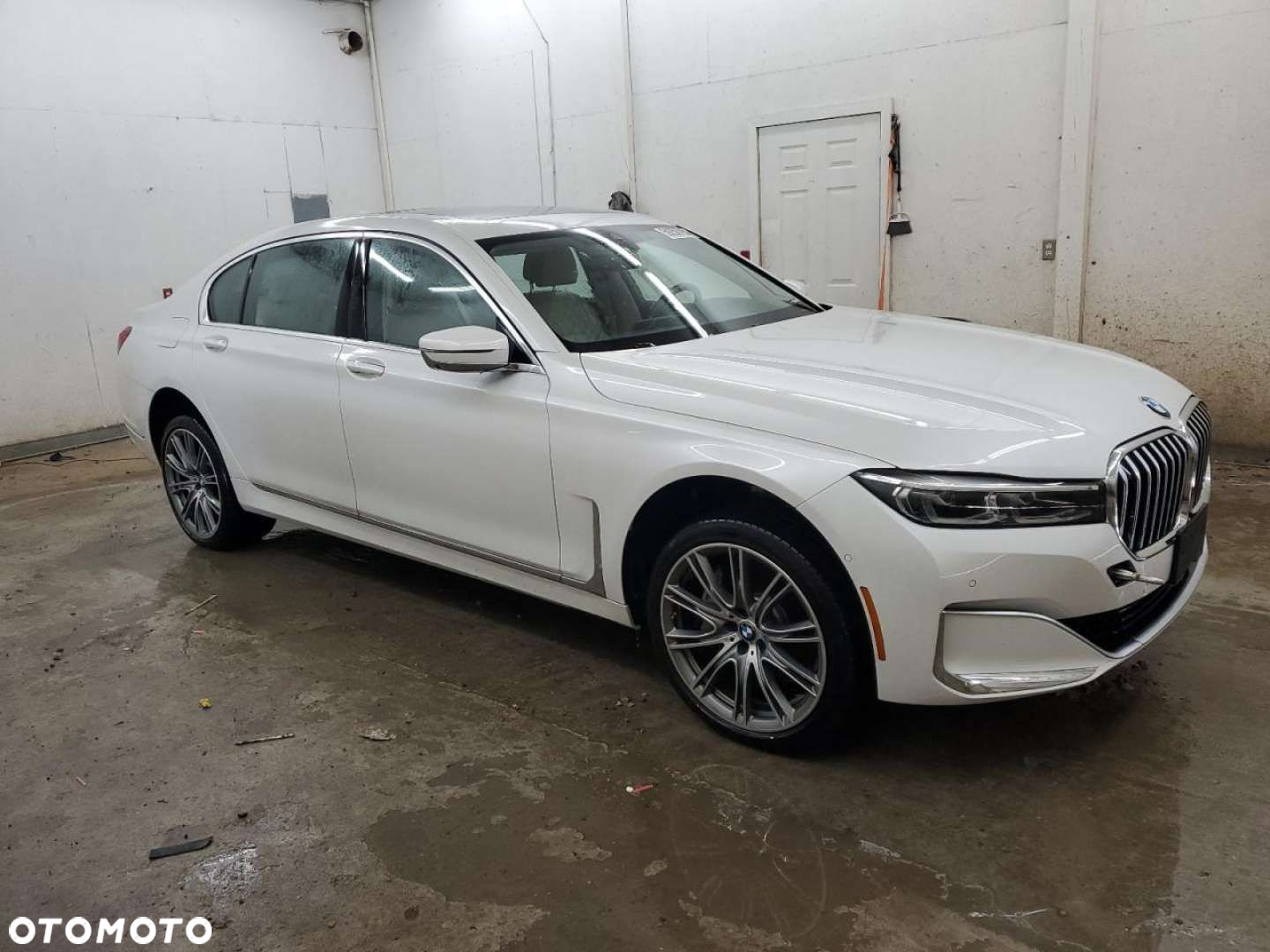 BMW Seria 7 - 8
