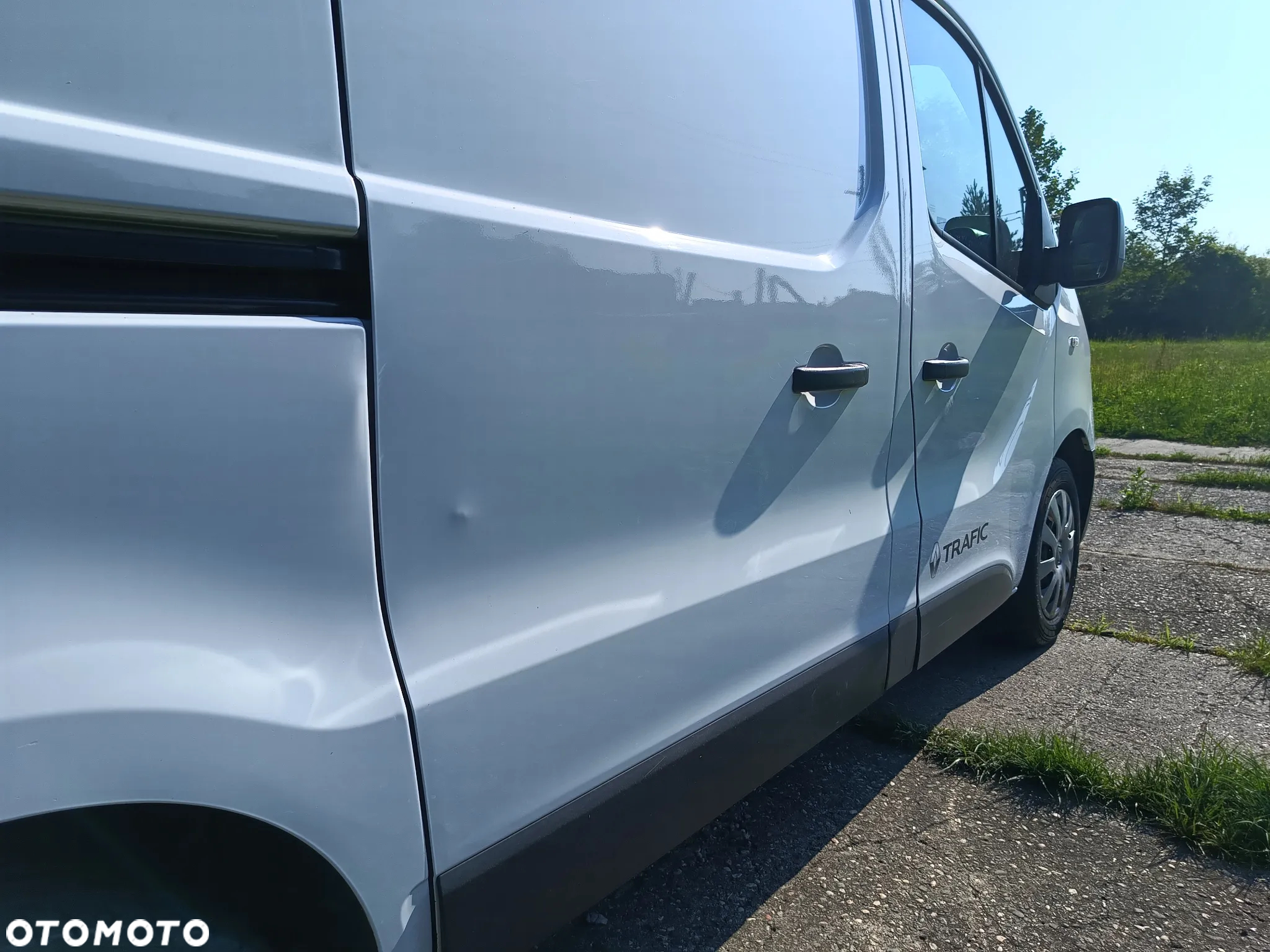 Renault Trafic 1.6 dCi diesel 121kM 2016 rok wersja L1H1 - 16