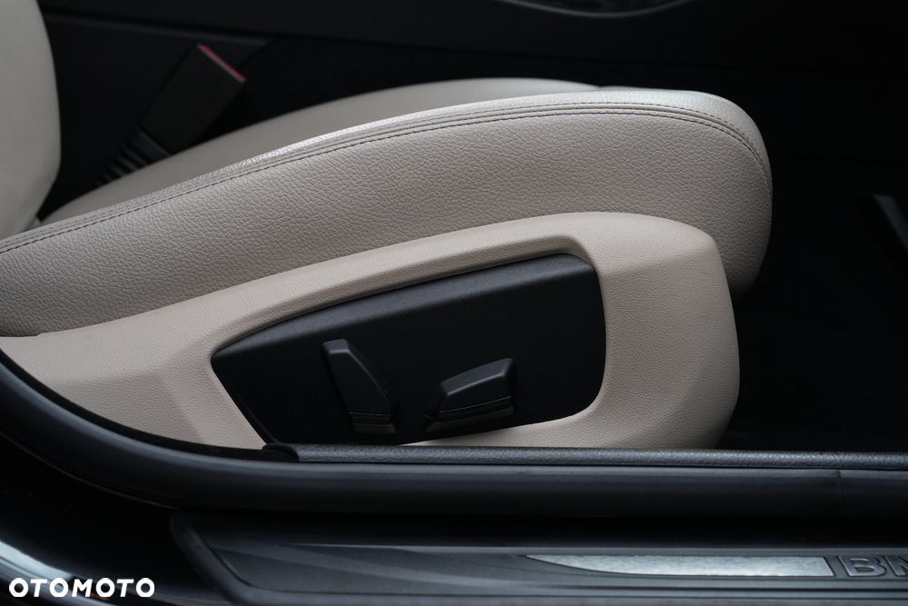 BMW Seria 5 518d - 20