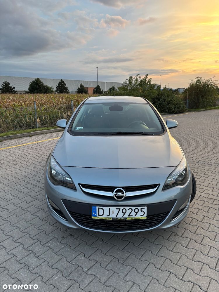 Opel Astra IV 1.4 T Active - 2